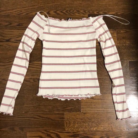 NWT Design Lab | Off the shoulder top, size small - Picture 4 of 5